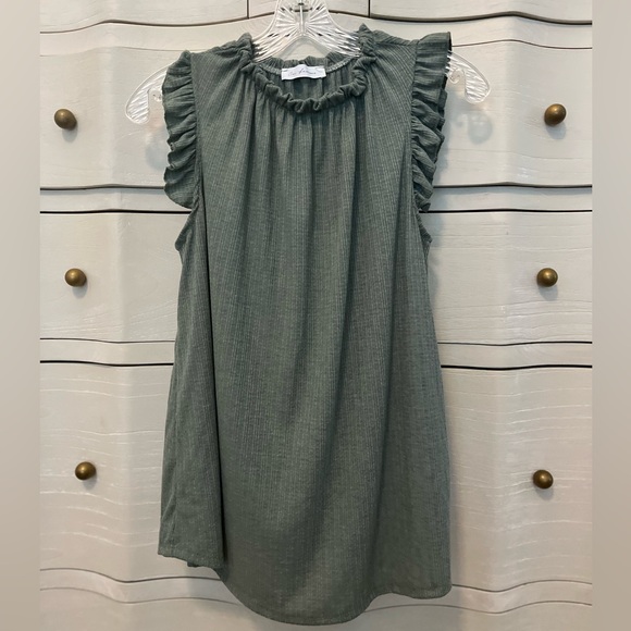 Ces Femme Tops - Ces Femme Ruffle Top size Small